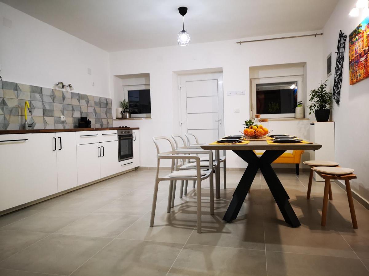Apartment Sunrise, Coastal Istra, Pula Duga Uvala Pavicini 外观 照片